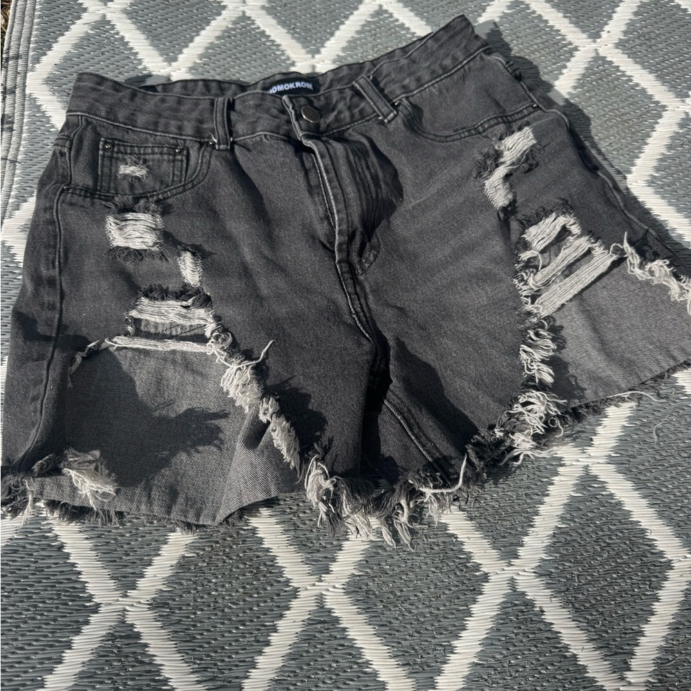 Chic Ripped Black Jean Shorts